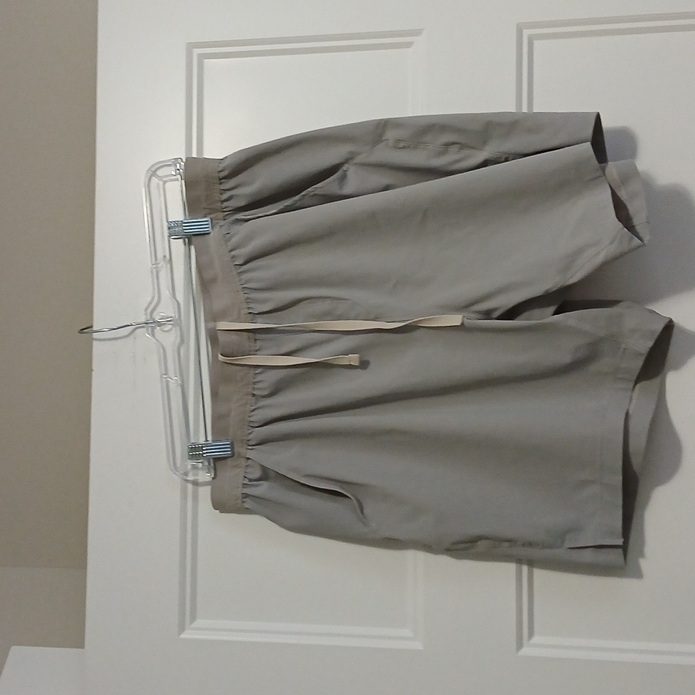 Gymshark Men's Gray Athletic Shorts XL